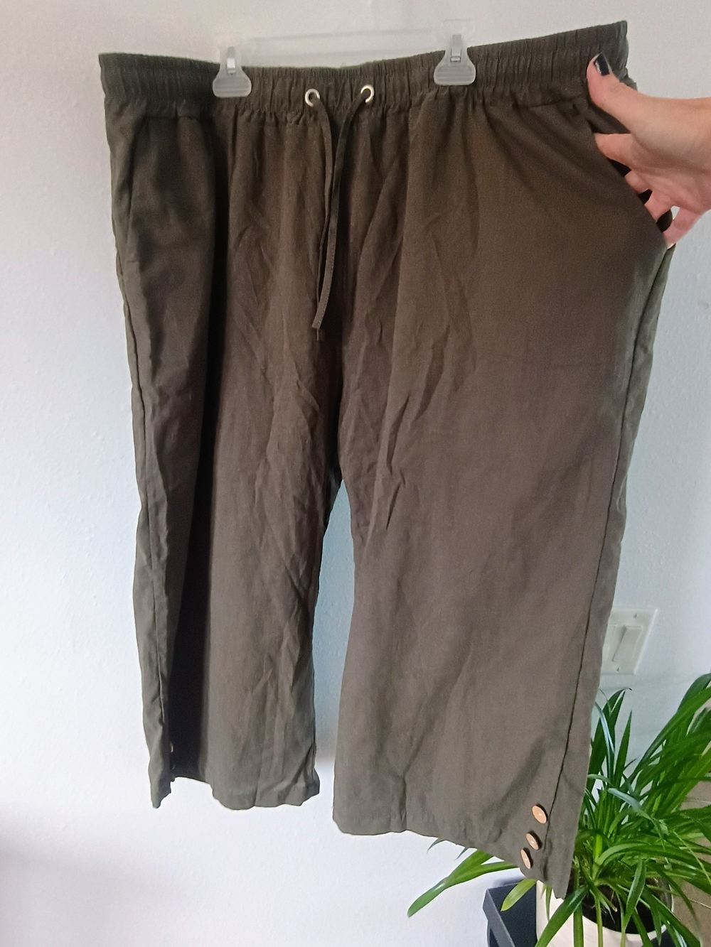 Olive Brown Pants 3XL Plus Size Cropped Capri Drawstring Pull On Button Hem Boho